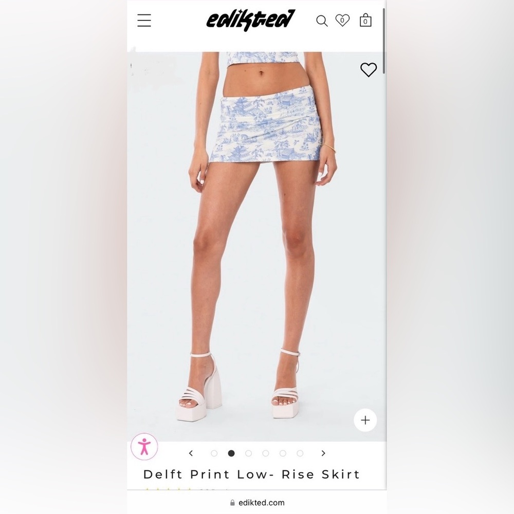 Women’s skirt, exact skirt as in photo. Size small.